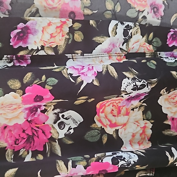 COPY - Torrid  Robe - Picture 3 of 6